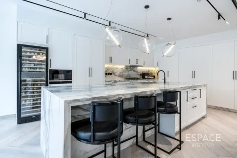 Villa en Meadows, Dubai, 5 dormitorios, 372 m², № 122426 - foto 10