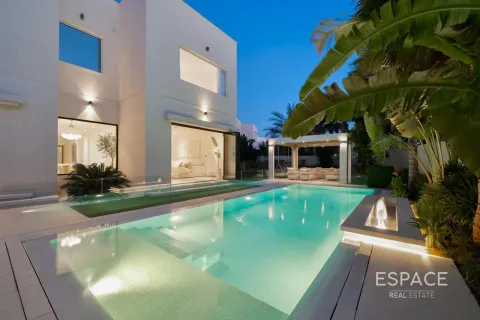 Villa en Meadows, Dubai, 5 dormitorios, 372 m², № 122426 - foto 17