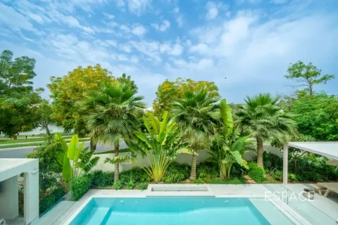 Villa en Meadows, Dubai, 5 dormitorios, 372 m², № 122426 - foto 20