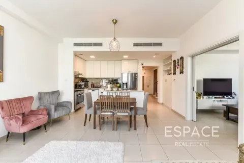 Maison de ville à Dubai, 4 chambres, 217 m², № 122427 - photo 2