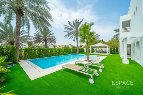 فيلا في Meadows, دبي 4 غرف نوم, 441 م² رقم 122425