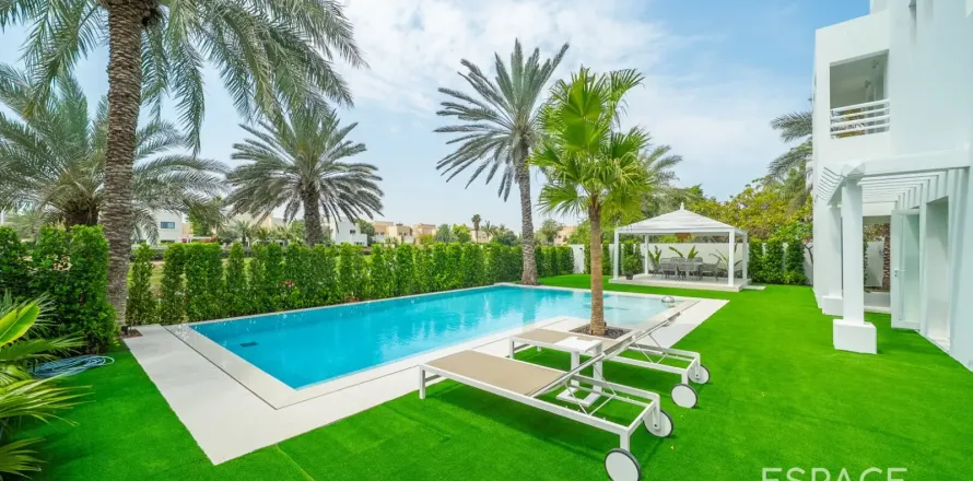 فيلا في Meadows, دبي 4 غرف نوم, 441 م² رقم 122425