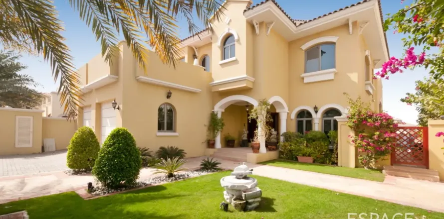 Villa in Palm Jumeirah, Dubai 4 bedrooms, 465 sq.m. № 122424