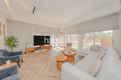 Villa à Arabian Ranches, Dubai, 5 chambres, 390 m², № 44001 - photo 3