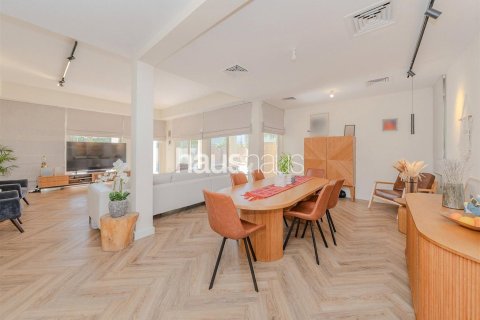 Villa à Arabian Ranches, Dubai, 5 chambres, 390 m², № 44001 - photo 4