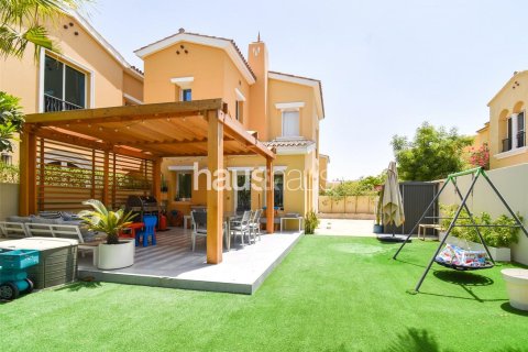 Купить виллу в Арабиан Ранчес, Дубай: 2 спальни, 206м², № 44007 - фото 1