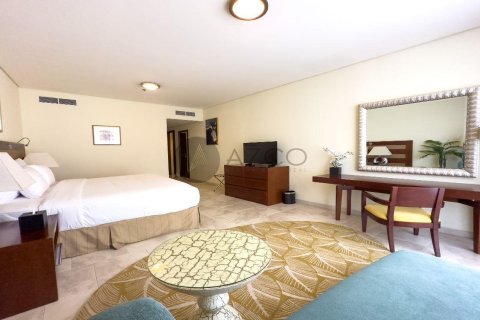 Apartamento en Jumeirah Beach Residence, Dubai, 3 dormitorios, 240 m², № 37635 - foto 9