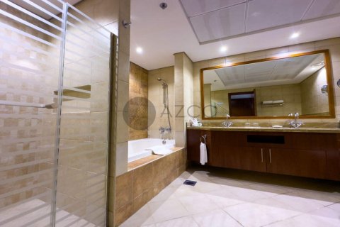 Apartamento en Jumeirah Beach Residence, Dubai, 3 dormitorios, 240 m², № 37635 - foto 17