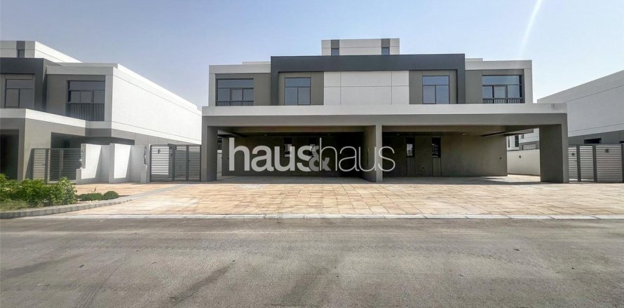 Villa in The Pulse, Dubai South (Dubai World Central), Dubai 5 bedrooms, 390 sq.m. № 44167