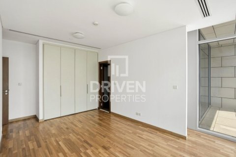 Apartment in DIFC, Dubai 3 bedrooms, 188.04 sq.m. № 128122 - photo 7