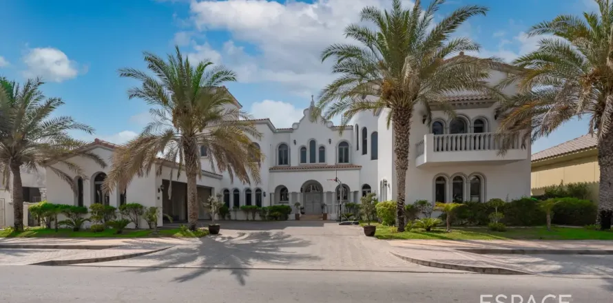 Villa à Palm Jumeirah, Dubai, 6 chambres, 650 m², № 122502