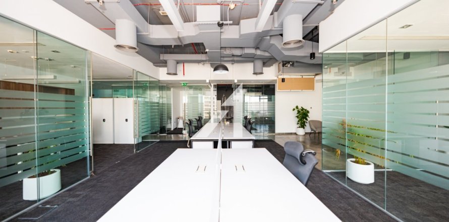 Офис в Дубае, 344.4м², № 72059