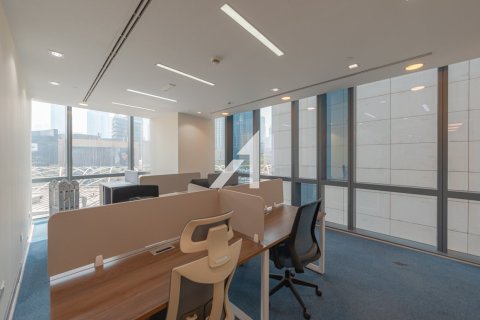 Снять в аренду офис в Дубае: 591.2м², № 72058 - фото 3