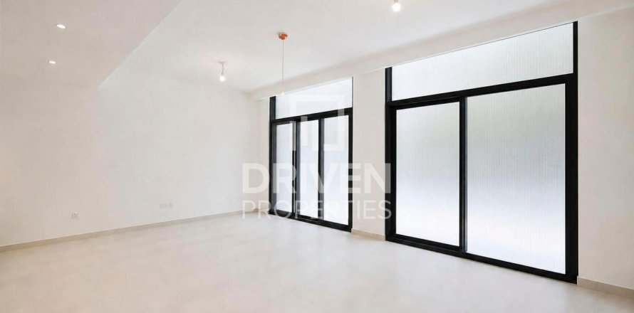 Villa in Mudon, Dubai 3 bedrooms, 218.32 sq.m. № 134336