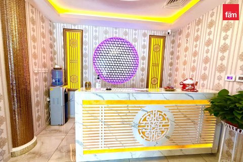 Magasin à Dubai, 93 m², № 17737 - photo 1