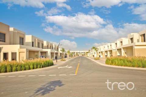 Villa à Zahra Townhouses, Town Square, Dubai, 3 chambres, 195 m², № 120030