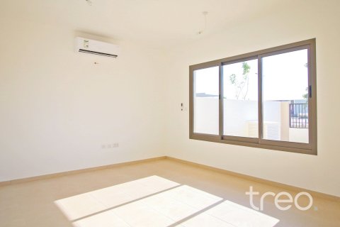 فيلا في Zahra Townhouses, Town Square, دبي 3 غرف نوم, 195 م² رقم 120030 - صورة 2
