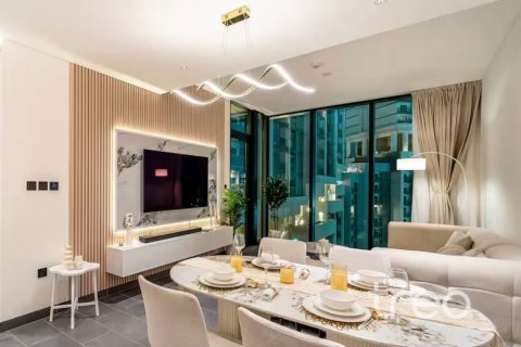 Квартира в Дубае, 2 спальни, 98.01м², № 120029