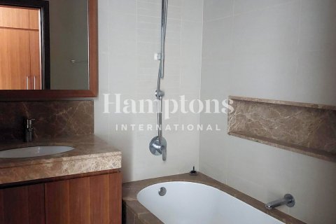 Снять в аренду квартиру в The Hills A, The Hills, Дубай: 2 спальни, 133.78961030м², № 90842 - фото 25