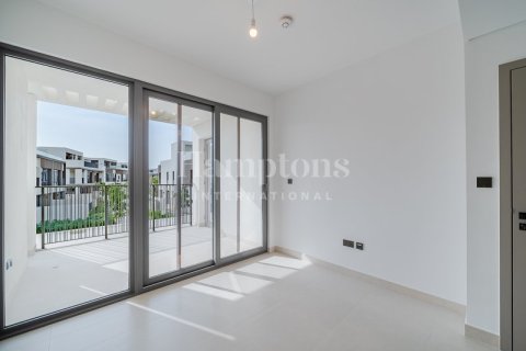 Снять в аренду виллу в Aura, Tilal Al Ghaf, Дубай: 5 спален, 316.89213300м², № 90839 - фото 2