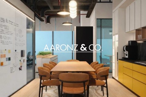 Oficina en Sheikh Zayed Road, Dubai, 106 m², № 96540 - foto 9