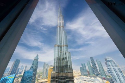 Ático en Dubai, 4 dormitorios, 492.4 m², № 124511