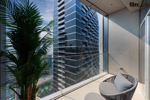 Ático en Dubai, 4 dormitorios, 492.4 m², № 124511 - foto 3