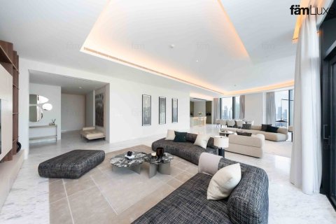 Ático en Dubai, 4 dormitorios, 492.4 m², № 124511 - foto 2