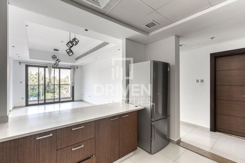 Apartment in Umm Al Sheif, Dubai 2 bedrooms, 114.92 sq.m. № 136598 - photo 11