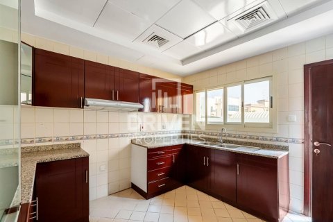 Villa à Mirdif Villas, Mirdif, Dubai, 3 chambres, 195.1 m², № 136600 - photo 6