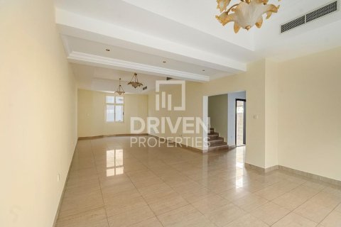 Villa à Mirdif Villas, Mirdif, Dubai, 3 chambres, 195.1 m², № 136600