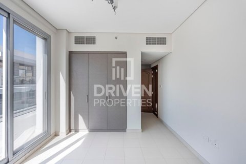 Appartement à Meydan, Dubai, 2 chambres, 212.56 m², № 136597