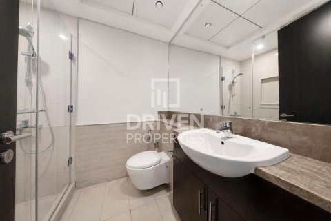 Villa in Mirdif, Dubai 4 bedrooms, 418.99 sq.m. № 136599 - photo 19