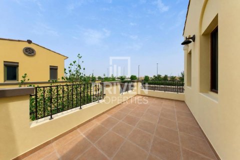 Villa in Mirdif, Dubai 4 bedrooms, 418.99 sq.m. № 136599 - photo 27