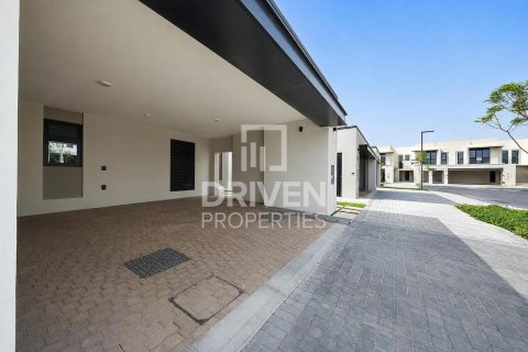 Townhouse in Jebel Ali, Dubai 4 bedrooms, 282.61 sq.m. № 136605 - photo 28