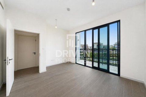 Townhouse in Jebel Ali, Dubai 4 bedrooms, 282.61 sq.m. № 136605 - photo 12