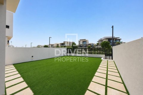 Townhouse in Jebel Ali, Dubai 4 bedrooms, 282.61 sq.m. № 136605 - photo 25