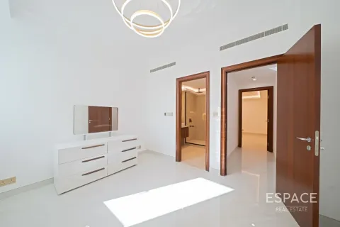 Apartment in AL MURJAN TOWER in Dubai Marina, Dubai 1 bedroom, 110 sq.m. № 123074 - photo 6