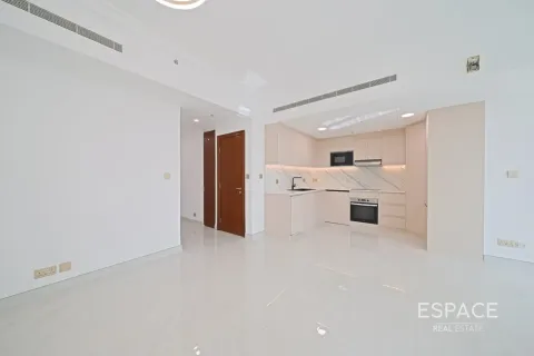 Apartment in AL MURJAN TOWER in Dubai Marina, Dubai 1 bedroom, 110 sq.m. № 123074 - photo 10