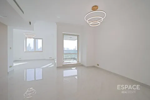 Apartment in AL MURJAN TOWER in Dubai Marina, Dubai 1 bedroom, 110 sq.m. № 123074 - photo 13