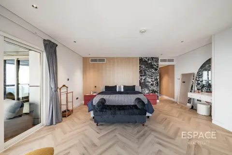 Apartment in Dubai Marina, Dubai 5 bedrooms, 571 sq.m. № 123068 - photo 13