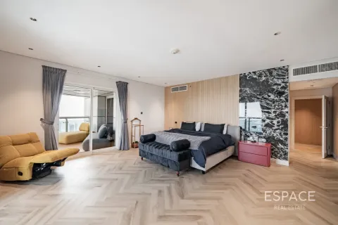 Apartment in Dubai Marina, Dubai 5 bedrooms, 571 sq.m. № 123068 - photo 15