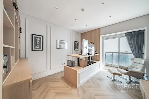Apartment in Dubai Marina, Dubai 5 bedrooms, 571 sq.m. № 123068 - photo 6