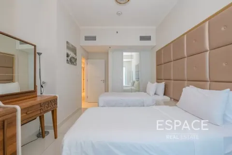Apartment in Dubai Marina, Dubai 3 bedrooms, 181 sq.m. № 123071 - photo 12