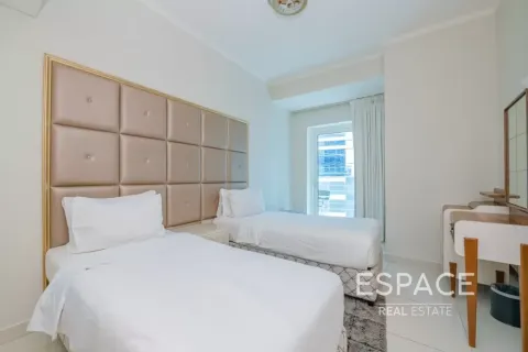 Apartment in Dubai Marina, Dubai 3 bedrooms, 181 sq.m. № 123071 - photo 11