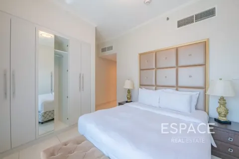 Apartment in Dubai Marina, Dubai 3 bedrooms, 181 sq.m. № 123071 - photo 8