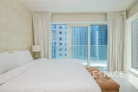 Apartment in Dubai Marina, Dubai 3 bedrooms, 181 sq.m. № 123071 - photo 13