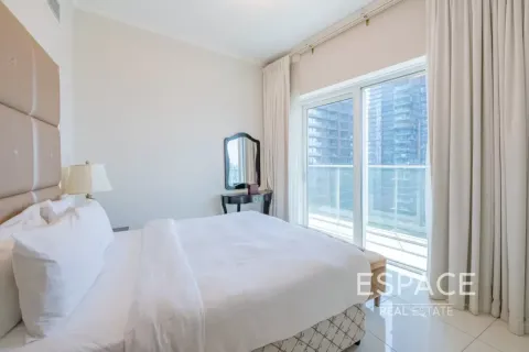 Apartment in Dubai Marina, Dubai 3 bedrooms, 181 sq.m. № 123071 - photo 6