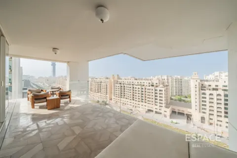 Apartment in Palm Jumeirah, Dubai 3 bedrooms, 258 sq.m. № 123072