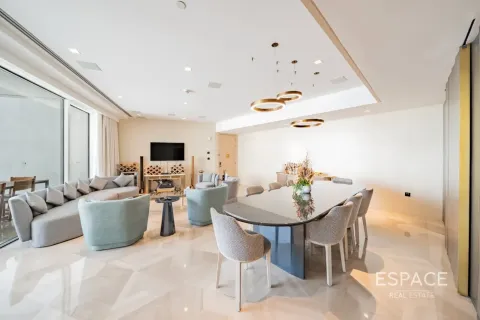Apartment in Palm Jumeirah, Dubai 3 bedrooms, 258 sq.m. № 123072 - photo 2